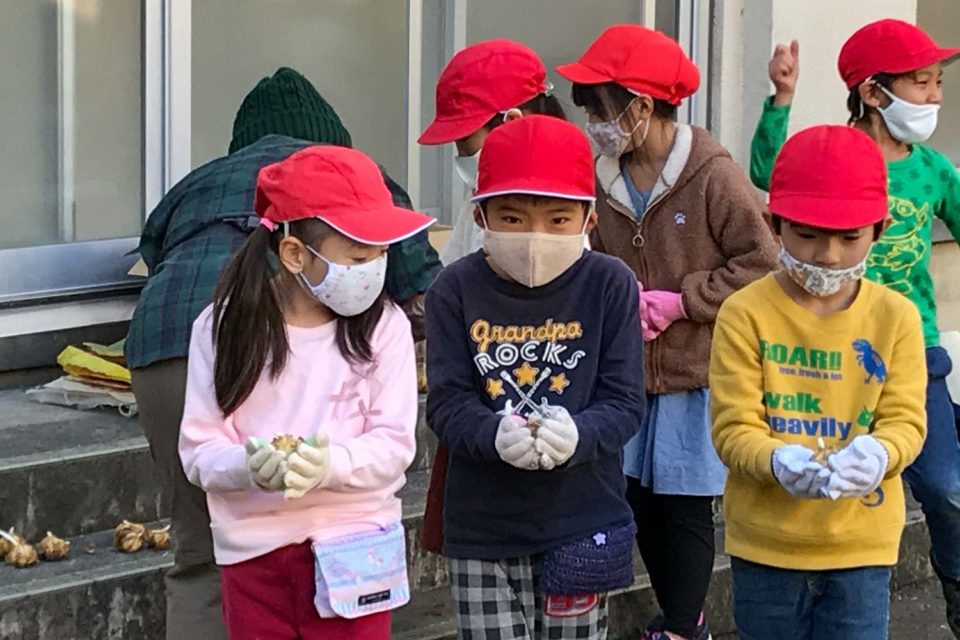 注意して持ち運び