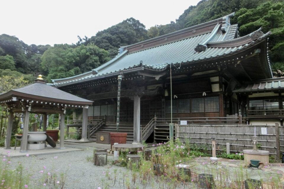 青蓮寺本堂